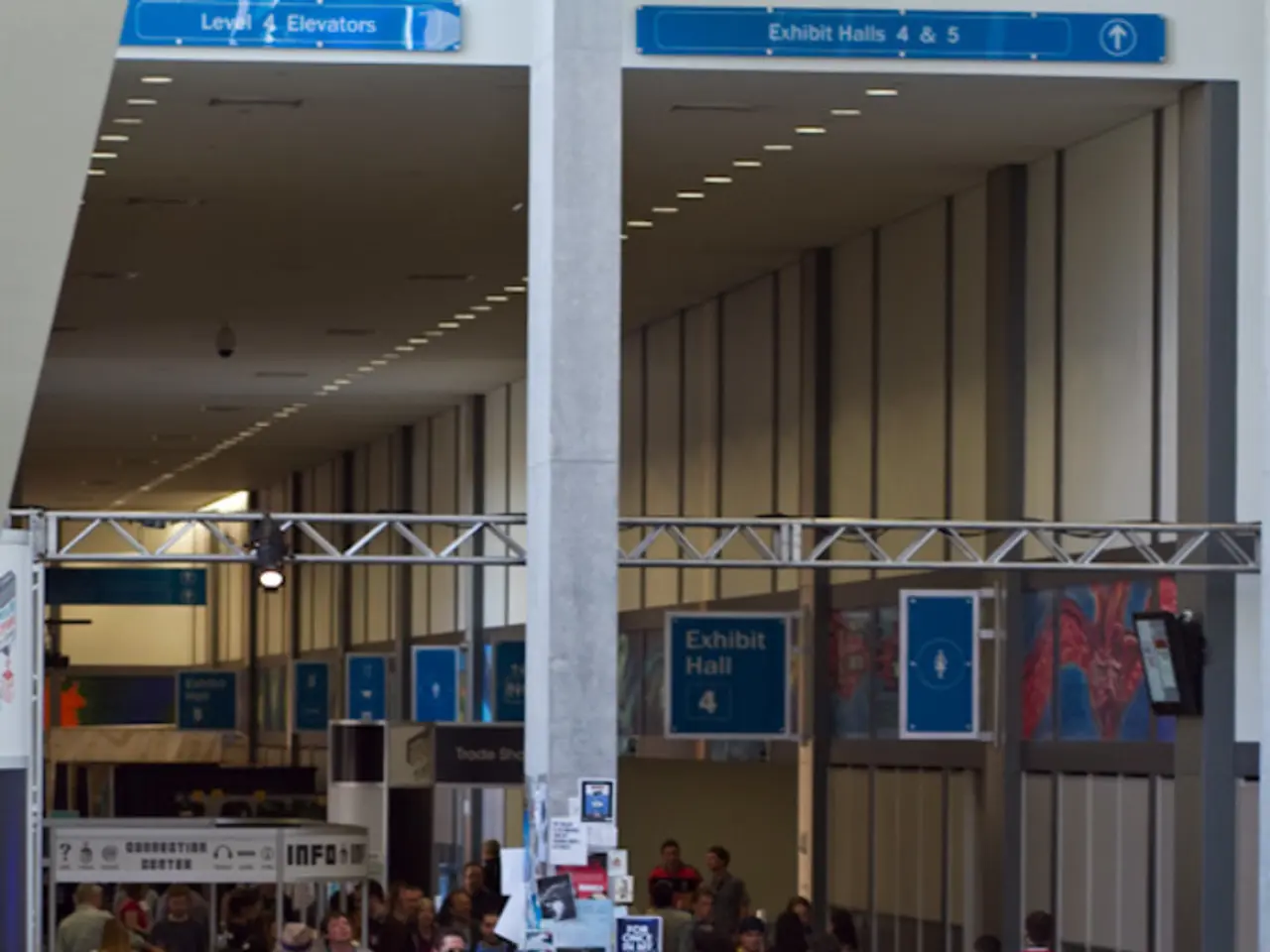 Germans Welcome Back Israelis