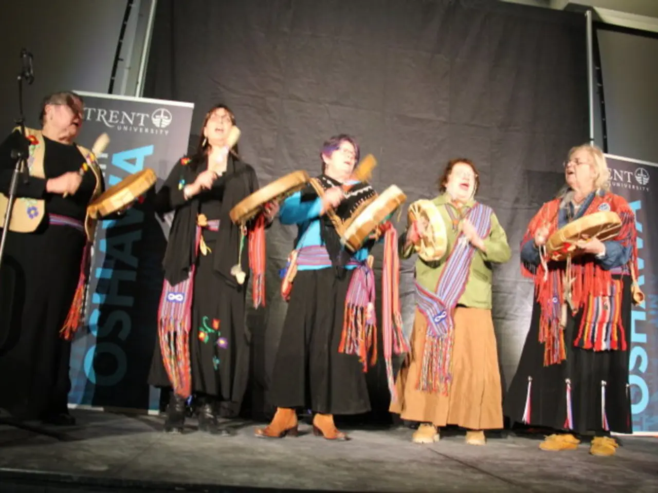 Auction Highlights: Treasures & Tunes Featuring @anna_downunder