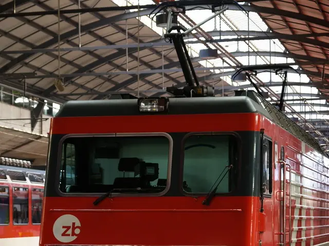 Stranded Travelers Recount Experiences as Spain's Trains Come to a Halt Due to Power Outage