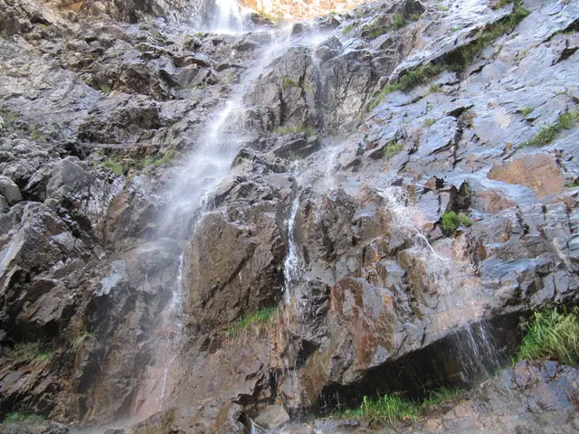 Treacherous Hiking Trail Leads to Awe-Inspiring Waterfall in New York