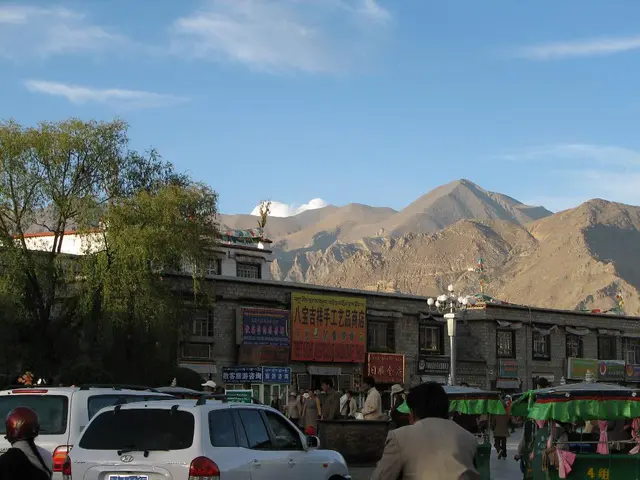 Soaring numbers of travelers in Chinese airports during the summer rush period